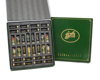 Hand painted WW2 themed chess pieces in green presentation box by Italfama, featuring leaders like President Roosevelt.